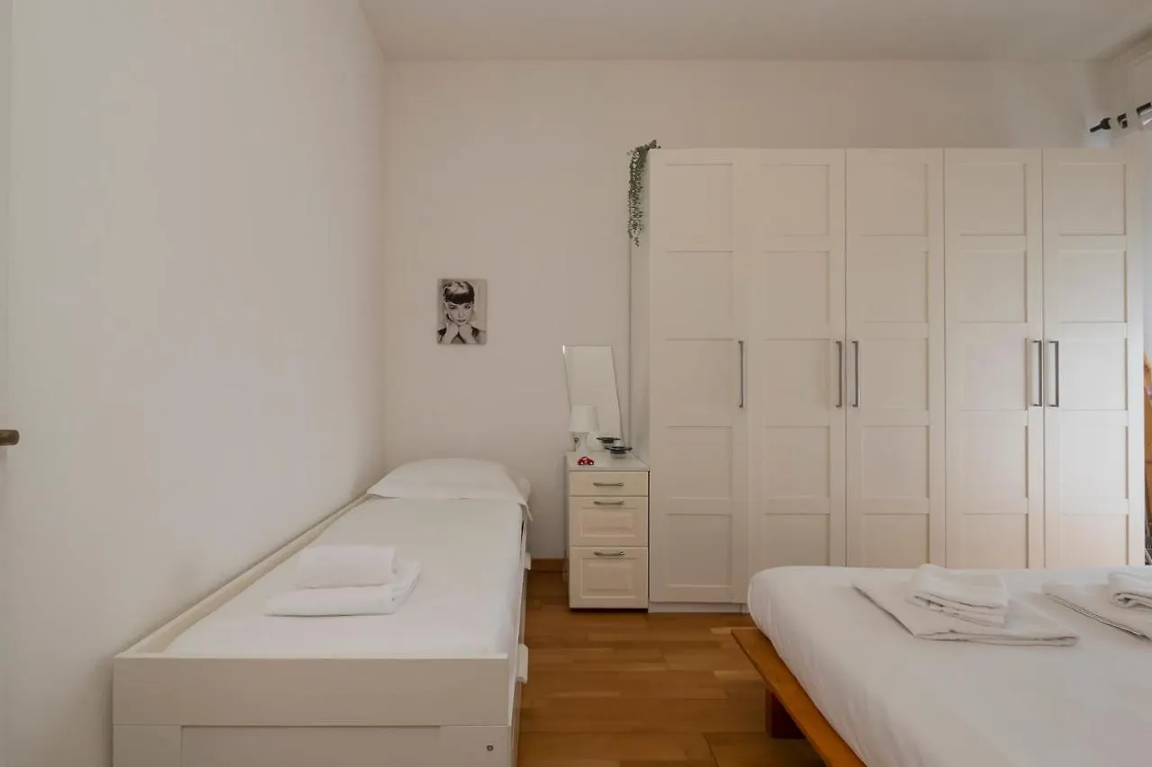 I Host Apartment Luxury - Sambuco 12 Mediolan