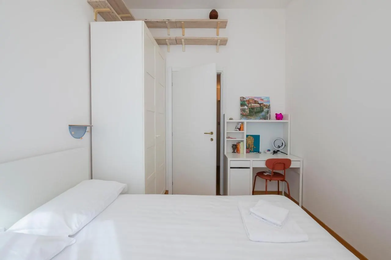 I Host Apartment Luxury - Sambuco 12 Mediolan Włochy